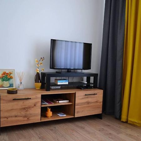 Modern City Center 2 Bedroom Apartment Sofia Eksteriør bilde
